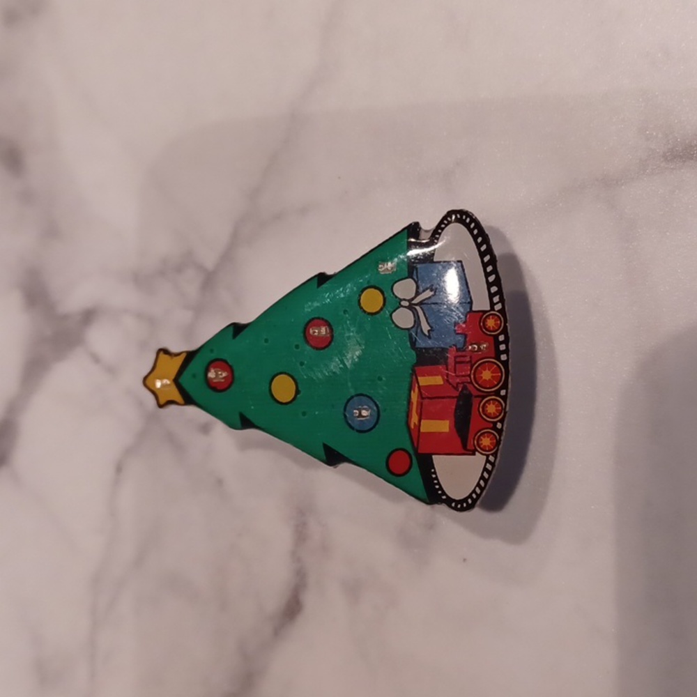 $4 Add-on Flashing Christmas Tree Pin - Magnetic Back